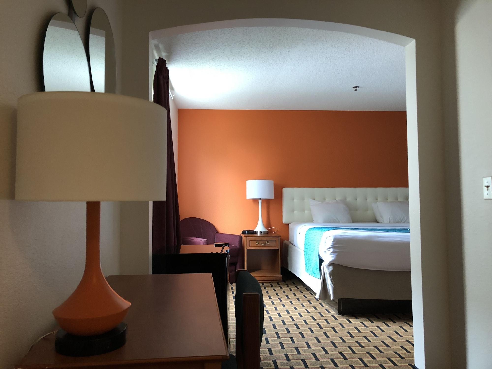 Howard Johnson By Wyndham Airport Louisville Exterior foto
