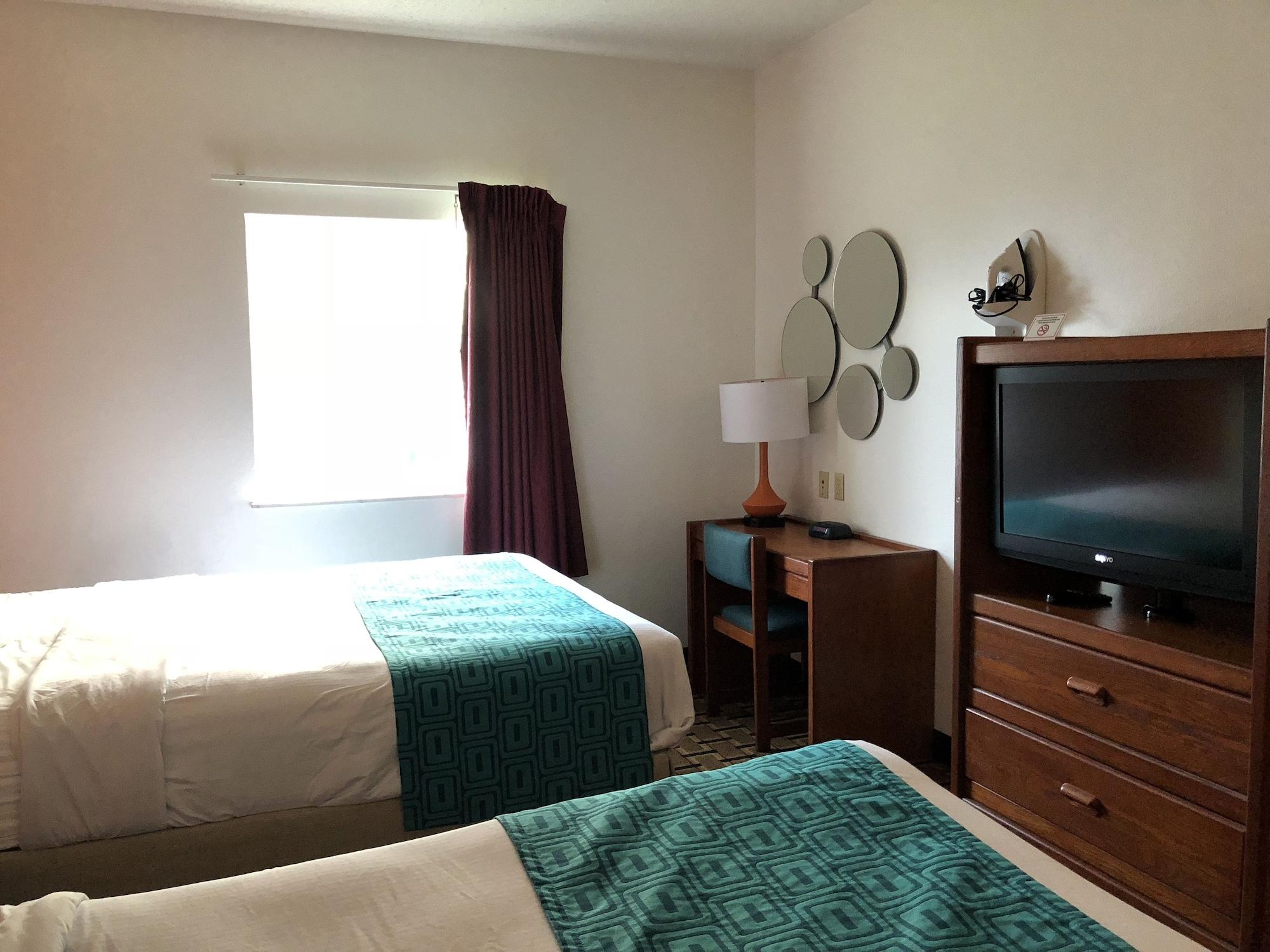 Howard Johnson By Wyndham Airport Louisville Exterior foto