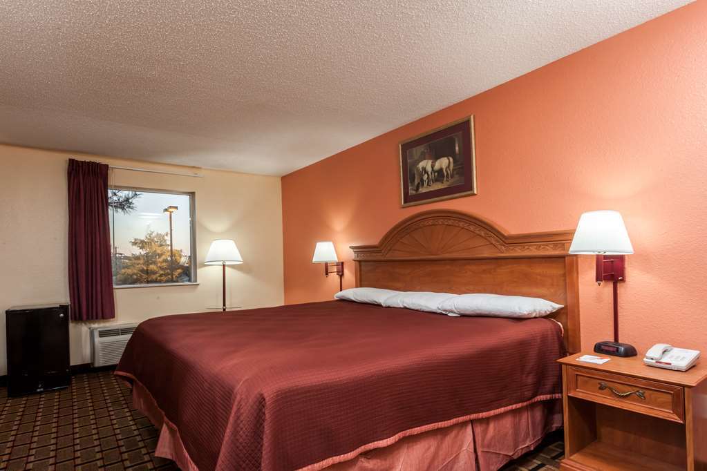 Howard Johnson By Wyndham Airport Louisville Quarto foto