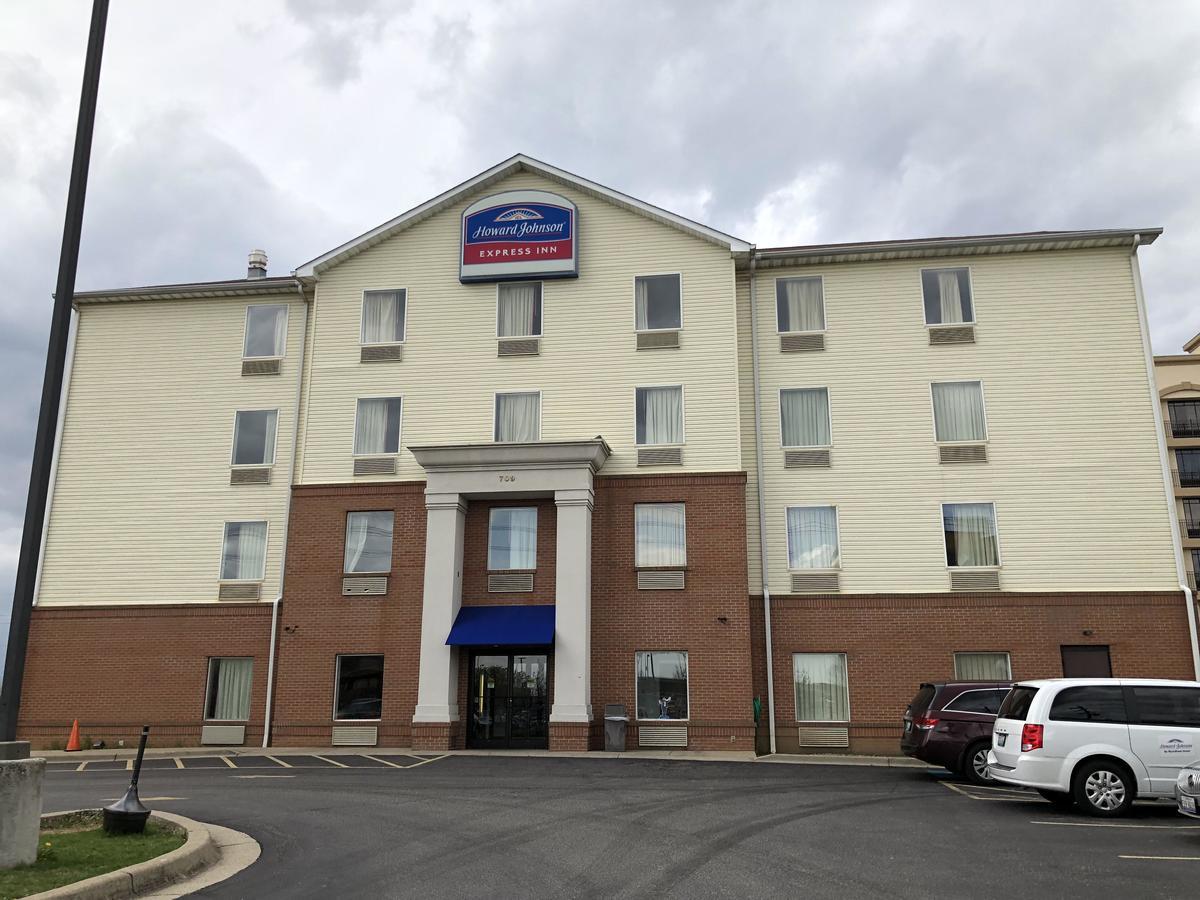 Howard Johnson By Wyndham Airport Louisville Exterior foto